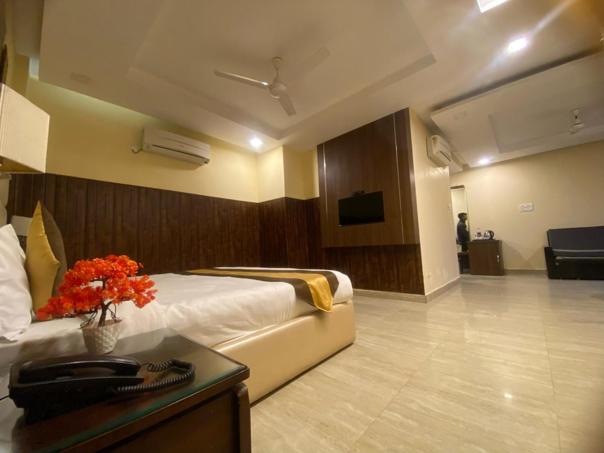 Mj Hills Rishikesh Hotel Bagian luar foto