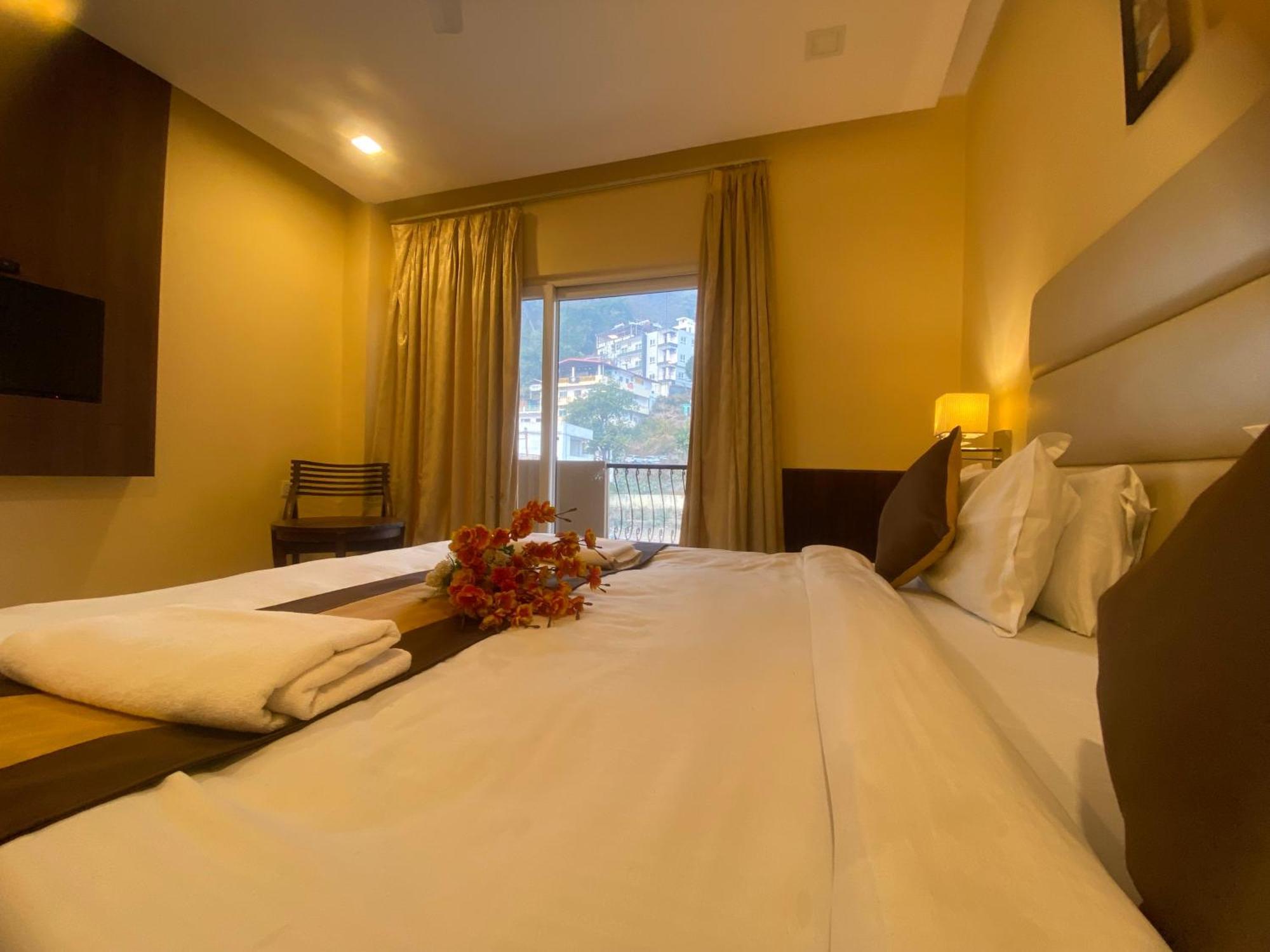 Mj Hills Rishikesh Hotel Bagian luar foto