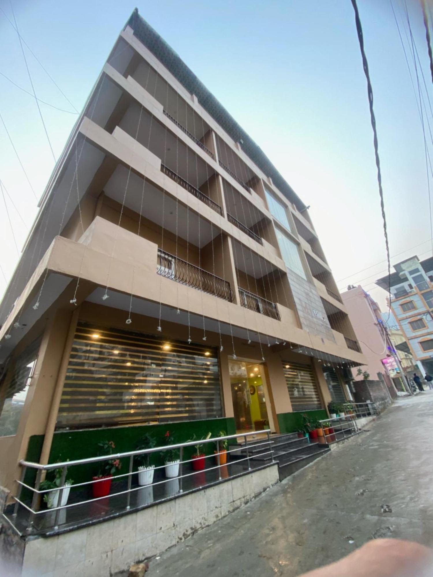 Mj Hills Rishikesh Hotel Bagian luar foto
