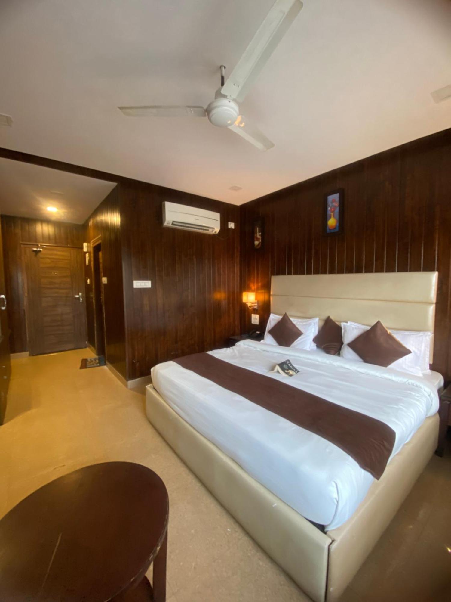Mj Hills Rishikesh Hotel Bagian luar foto