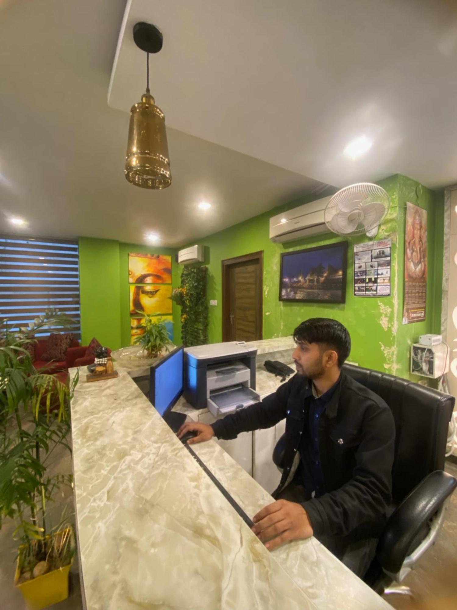 Mj Hills Rishikesh Hotel Bagian luar foto