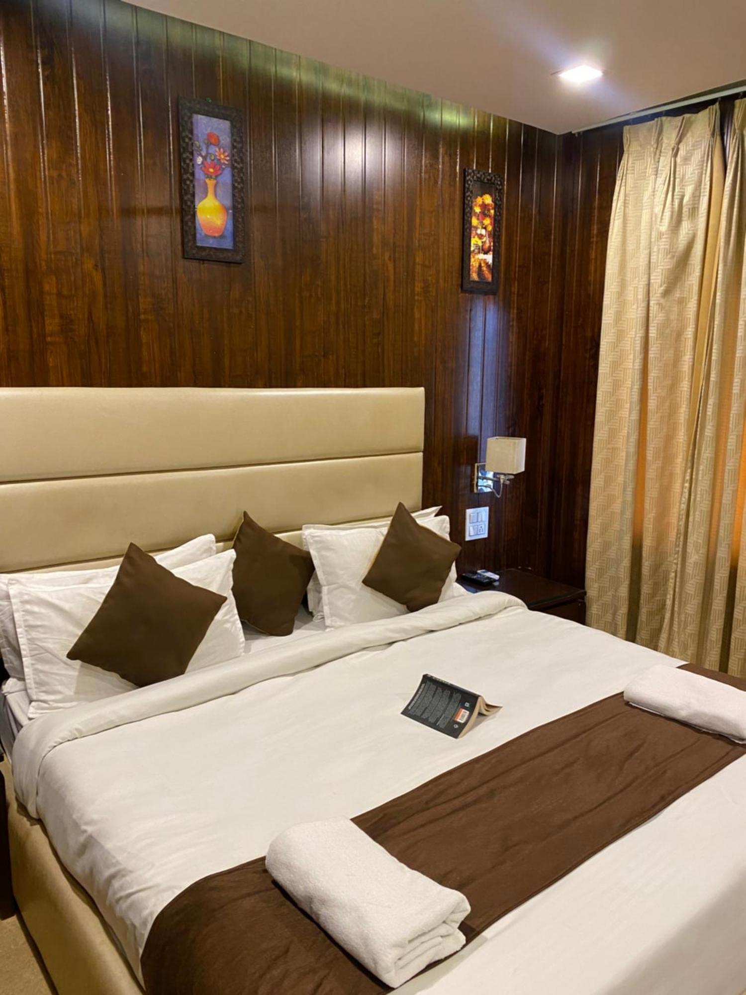Mj Hills Rishikesh Hotel Bagian luar foto